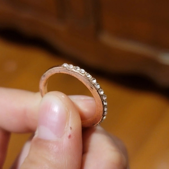 Rings - Picture 5 of 8